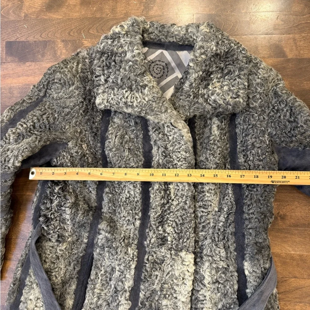 Vintage gray ASTRAKHAN LAMB sheep & Suede coat Jacket with chevron pattern strip - Picture 12 of 16